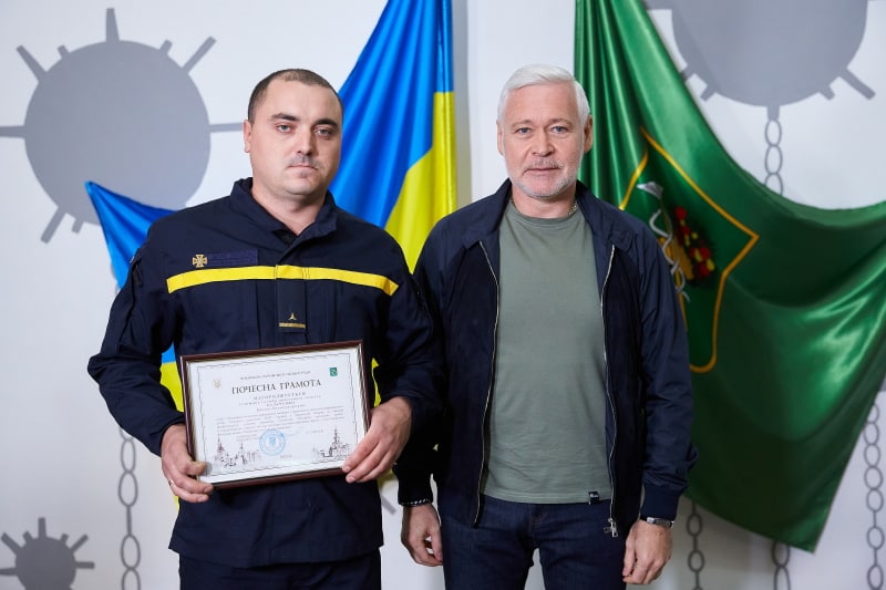 Нагородив кращих рятувальників з нагоди професійного свята Ігор Терехов